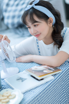 正在播放001女体研究拷问所